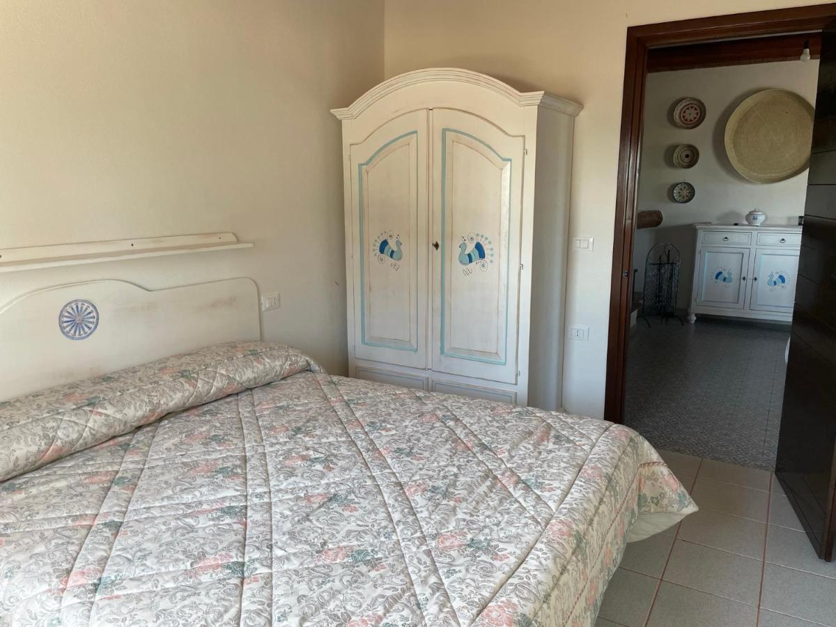 Casa Vacanze Gollei, 오로세 외부 사진